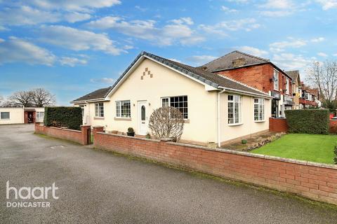 3 bedroom bungalow for sale, Station Road, Arksey, Doncaster