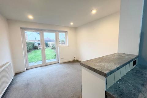 2 bedroom house to rent, Grange Avenue, Yeadon, Leeds, West Yorkshire, UK, LS19