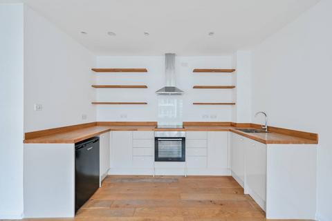 1 bedroom flat for sale, Metro Central Heights, Elephant and Castle, London, SE1