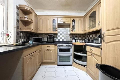 3 bedroom semi-detached house for sale, Lynton Avenue, Rochdale OL11