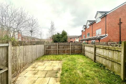 3 bedroom townhouse for sale, Robert Hall Street, Salford M5