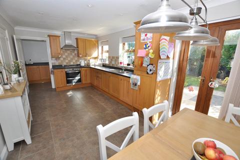 3 bedroom house for sale, Maes Abaty, Whitland