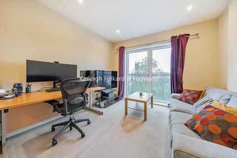 1 bedroom flat for sale, Birdwood Avenue, Hither Green