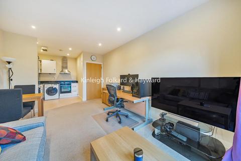 1 bedroom flat for sale, Birdwood Avenue, Hither Green