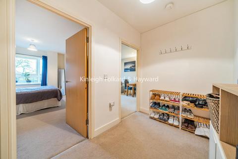 1 bedroom flat for sale, Birdwood Avenue, Hither Green