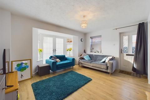 undefined, Lark Vale, Aylesbury HP19