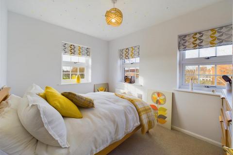 undefined, Lark Vale, Aylesbury HP19
