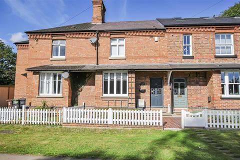 2 Railway Cottages, Station Road, Bricket Wood, St. Albans