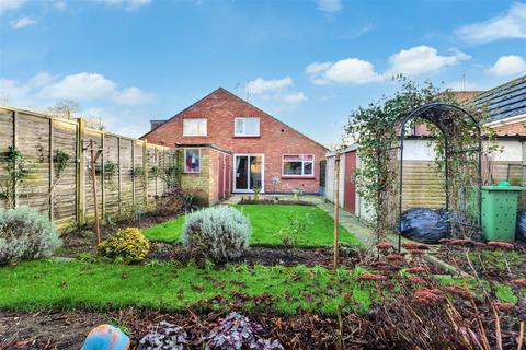 2 bedroom semi-detached bungalow for sale, Horsefair Close, Market Harborough LE16