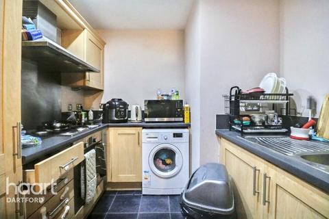 1 bedroom flat for sale, Portland Place, Greenhithe