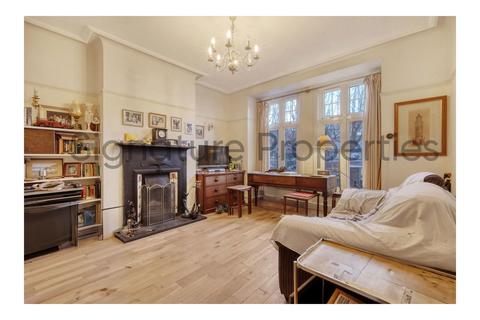 3 bedroom terraced house for sale, James Lane, London E11