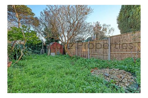 3 bedroom terraced house for sale, James Lane, London E11