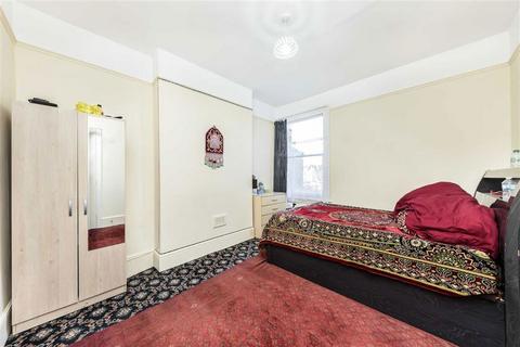 4 bedroom semi-detached house for sale, Inchmery Road, London SE6