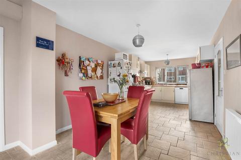 7 School Lane, Badsey, Evesham, WR11 7ES