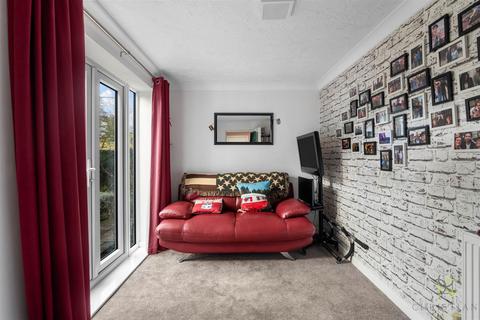 7 School Lane, Badsey, Evesham, WR11 7ES