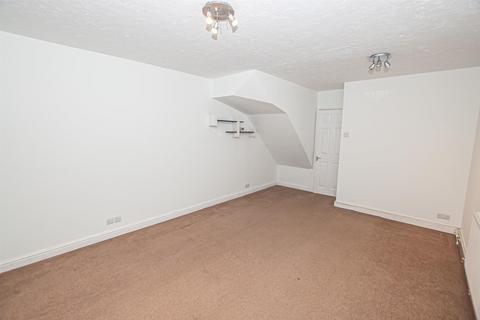 51 Chaffinch Drive, Uttoxeter, ST14 8UE