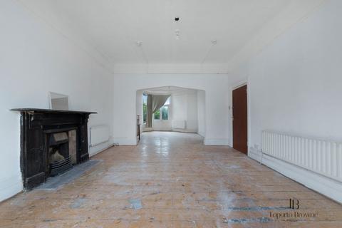 5 bedroom semi-detached house for sale, Greenhill Road, NW10