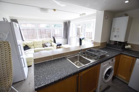 6 bedroom house to rent, Wycliffe Road, Bournemouth,