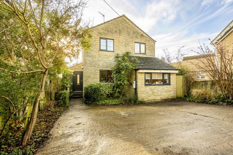 4 bedroom detached house for sale, Worcester Road, Chipping Norton