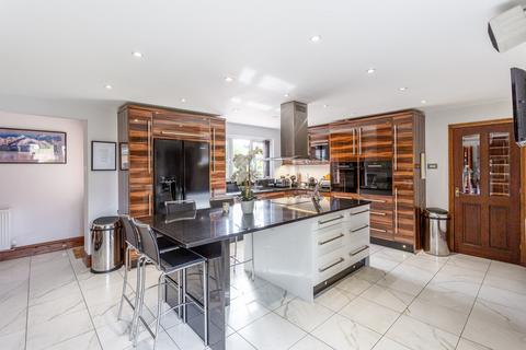 2 Travis Close, Hatfield, Doncaster, DN7 6TL