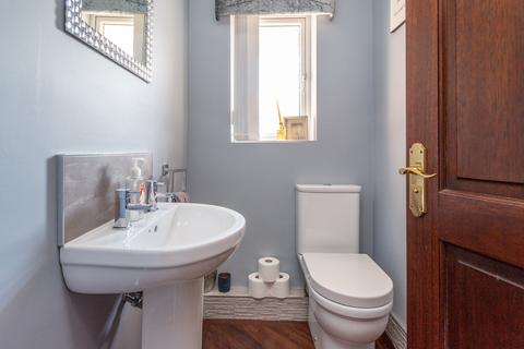2 Travis Close, Hatfield, Doncaster, DN7 6TL
