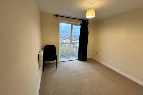 2 bedroom flat to rent, Stewartby Avenue, Hampton Vale, Peterborough, Cambridgeshire. PE7 8NJ