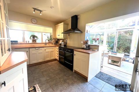 4 bedroom detached house for sale, Trewarren Drive, St. Ishmaels, Haverfordwest, Pembrokeshire. SA62 3TR