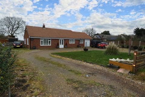 3 bedroom bungalow for sale, East Road, CO5 8TA