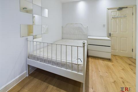 1 bedroom flat to rent, Melrose Avenue, London, NW2