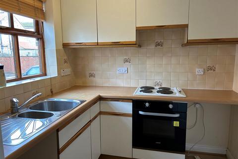 2 bedroom house to rent, 19 Church ViewPem LanePocklingtonYork