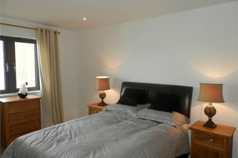 1 bedroom apartment to rent, South Quay, Swansea, SA1