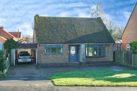 3 bedroom detached bungalow for sale, Woodville Road, Swadlincote DE11