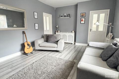 23 Bromley Avenue, Royton, Oldham, OL2 5YB