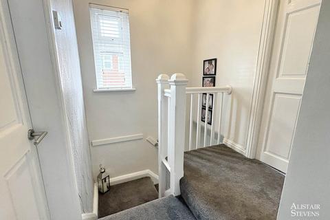 23 Bromley Avenue, Royton, Oldham, OL2 5YB