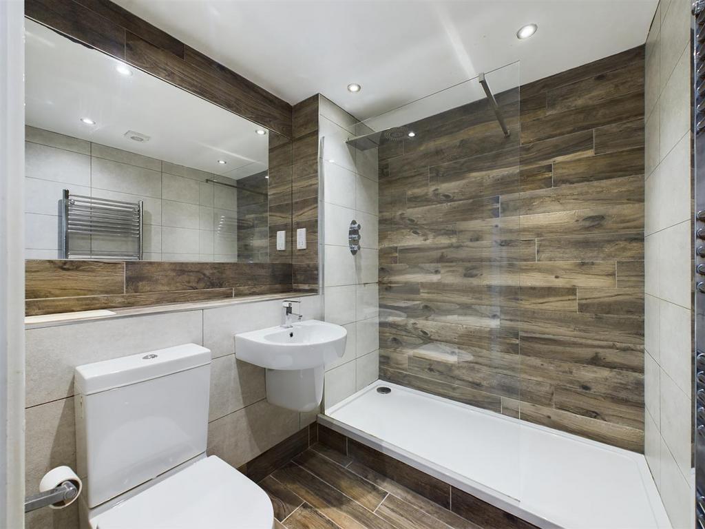 CAM02745 G0-PR0073-STILL001.jpg