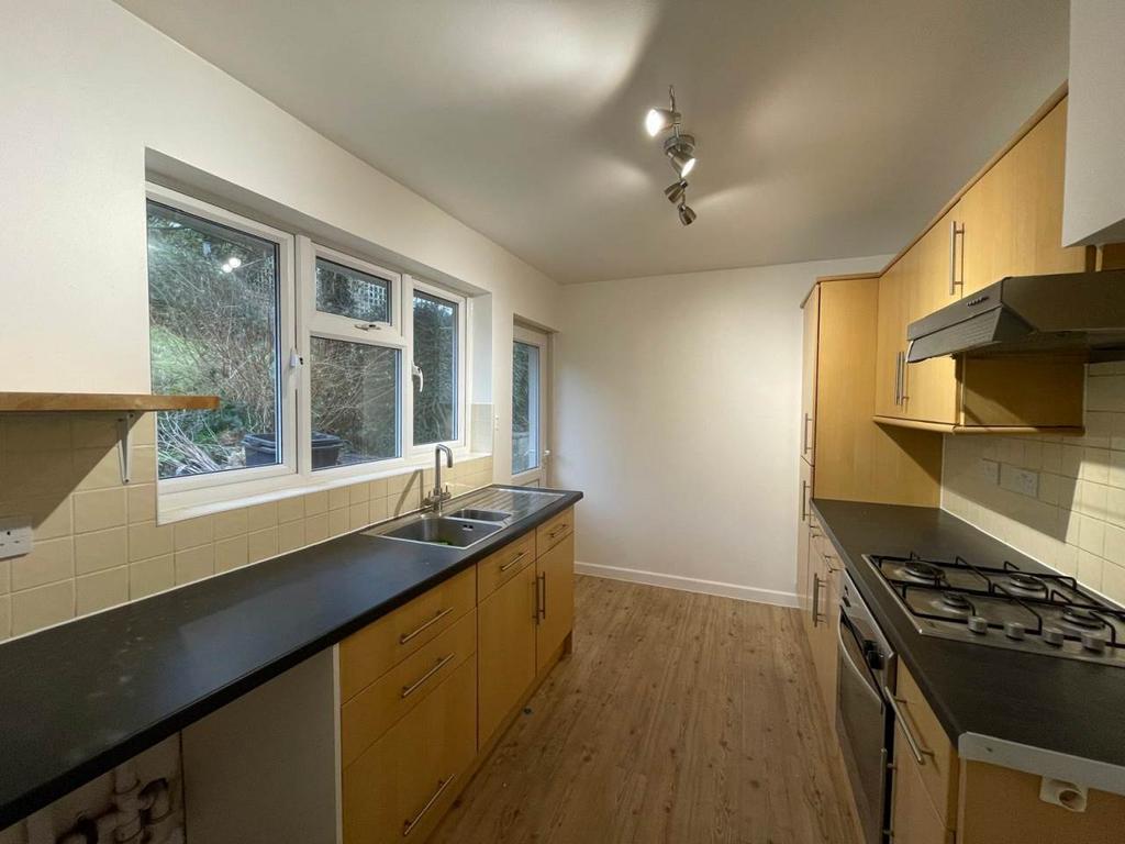 Kitchen 3