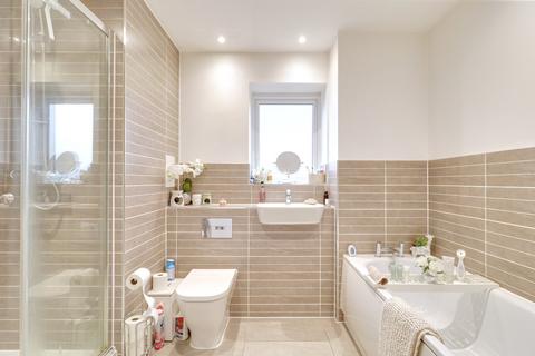 9 Falcon Way, South Ockendon, RM15 5FW