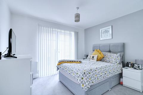 9 Falcon Way, South Ockendon, RM15 5FW