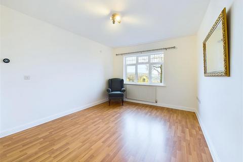 2 bedroom flat to rent, Flat 6 Bole Hill Close, Walkley, Sheffield