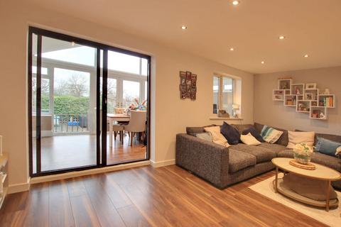 3 bedroom end of terrace house for sale, Primrose Lane, Shirley Oaks