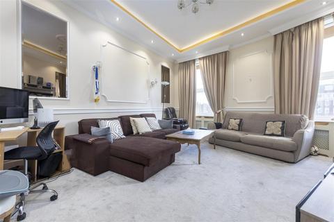 3 bedroom flat for sale, Old Brompton Road, London SW7