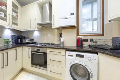 3 bedroom flat for sale, Old Brompton Road, London SW7