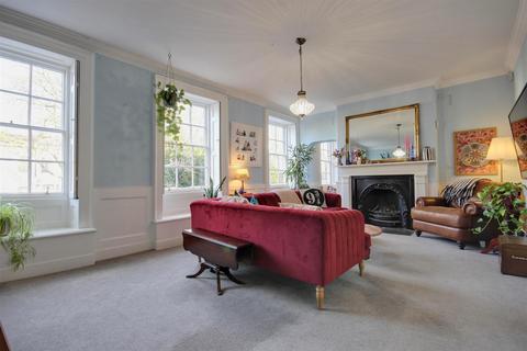 6 bedroom townhouse for sale, North Bar Within, Beverley