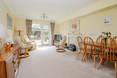 1 bedroom retirement property for sale, North Parade, Horsham