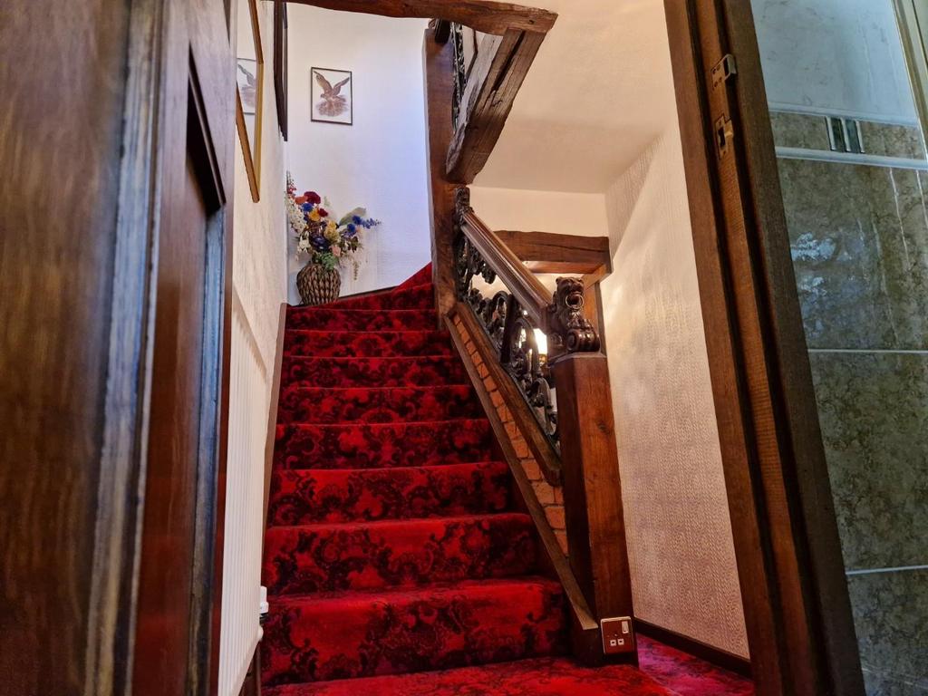 Stairs 1.jpg