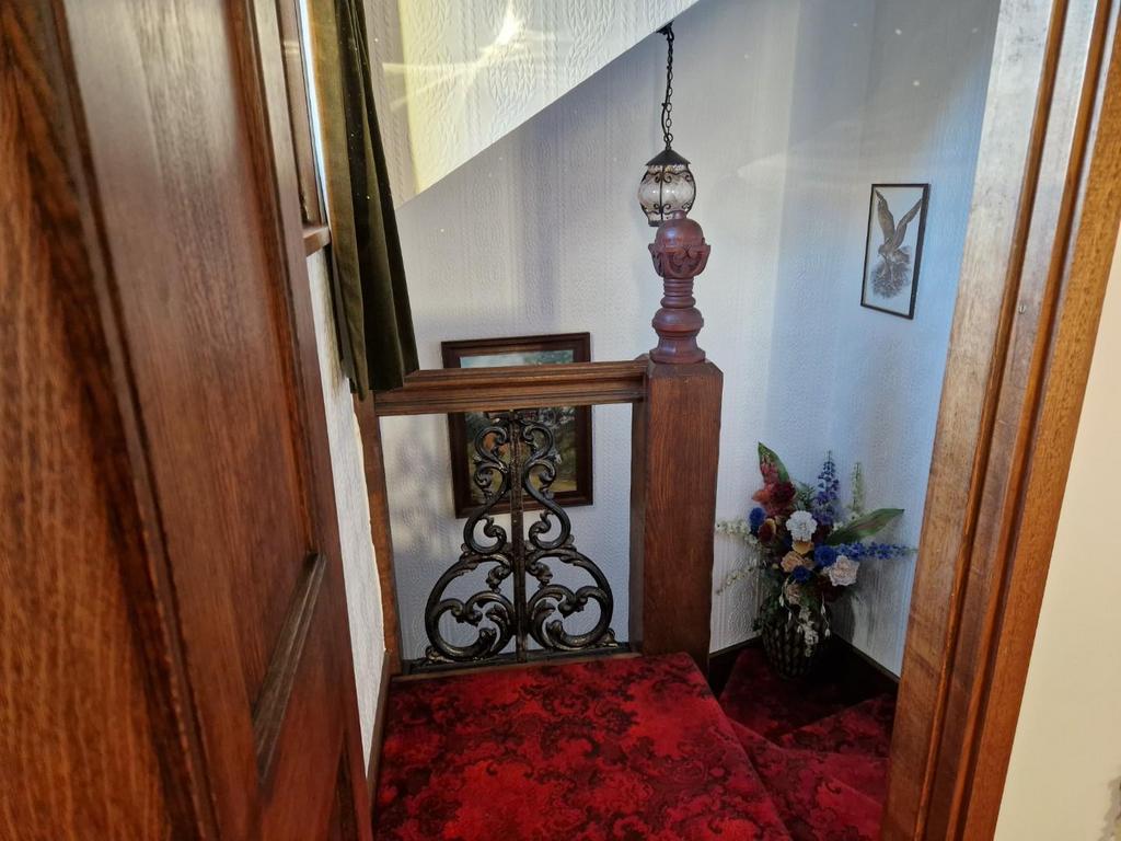 Stairs 2.jpg