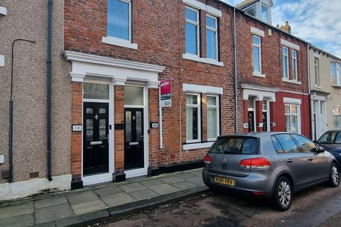 2 bedroom ground floor flat to rent, Albany Street West, South Shields NE33