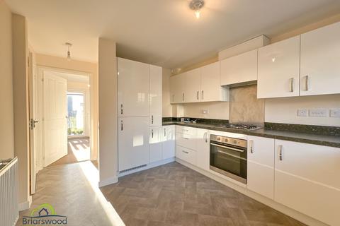 2 bedroom semi-detached house to rent, Fourdrinier Street, Stoke-On-Trent ST1