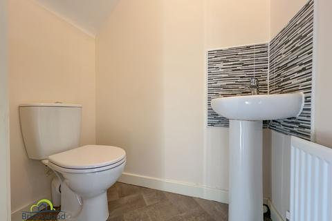 2 bedroom semi-detached house to rent, Fourdrinier Street, Stoke-On-Trent ST1