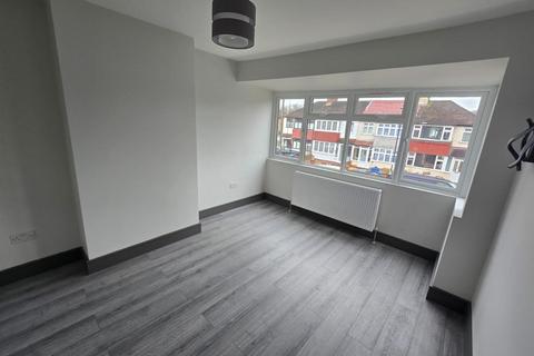 3 bedroom house to rent, Somerset Road, Enfield